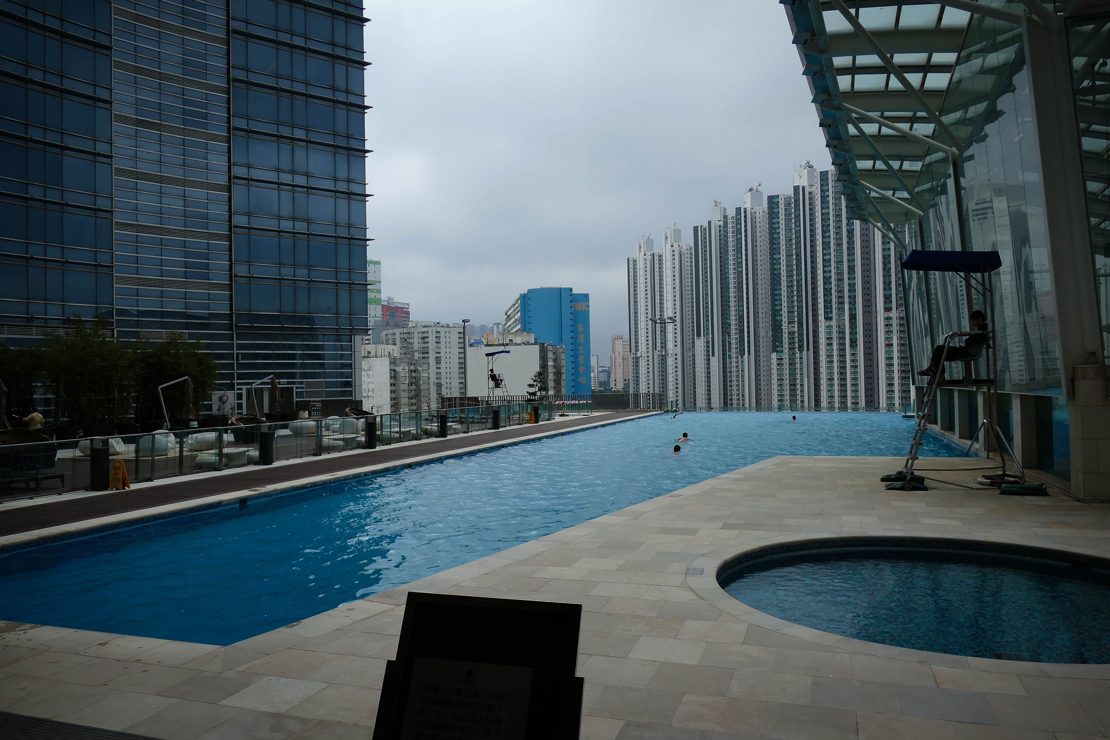 호텔풀장-1010363.jpg